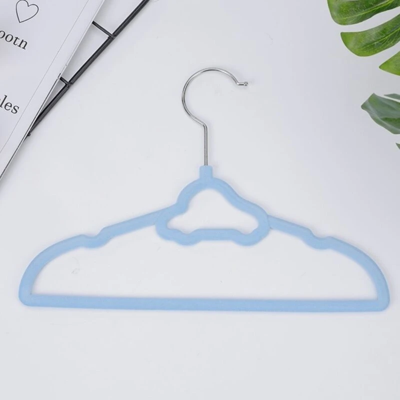 Percha flocada en forma de nube