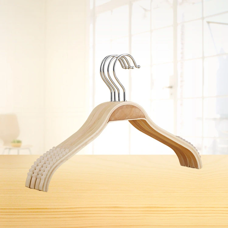 Percha Antideslizante Curva de Madera Laminada
