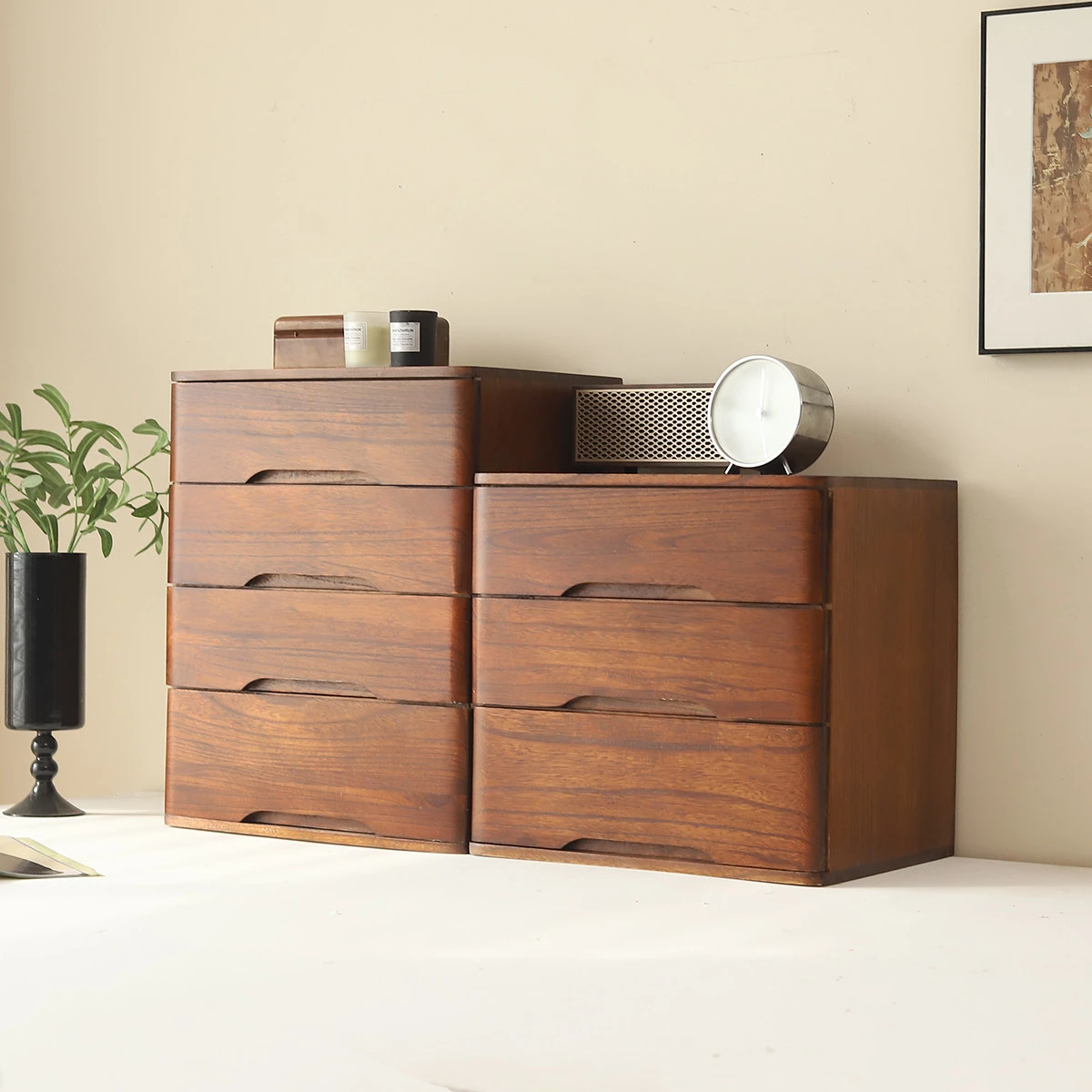 Llavero y joyer&iacute;a en forma de &aacute;rbol de madera maciza con bandeja