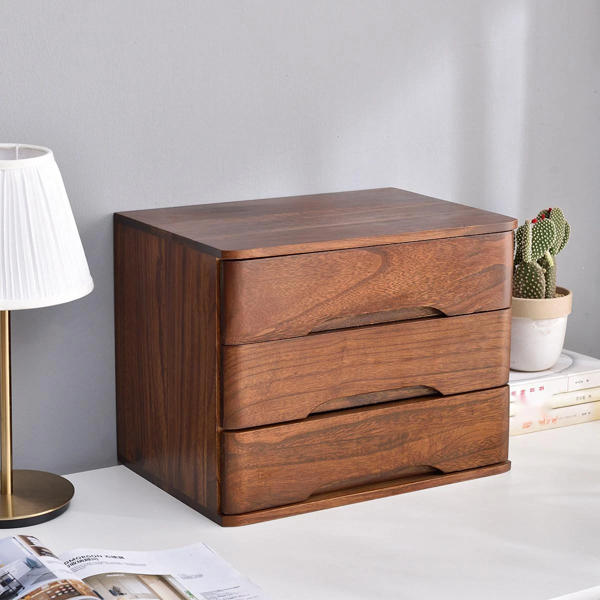 Llavero y joyer&iacute;a en forma de &aacute;rbol de madera maciza con bandeja