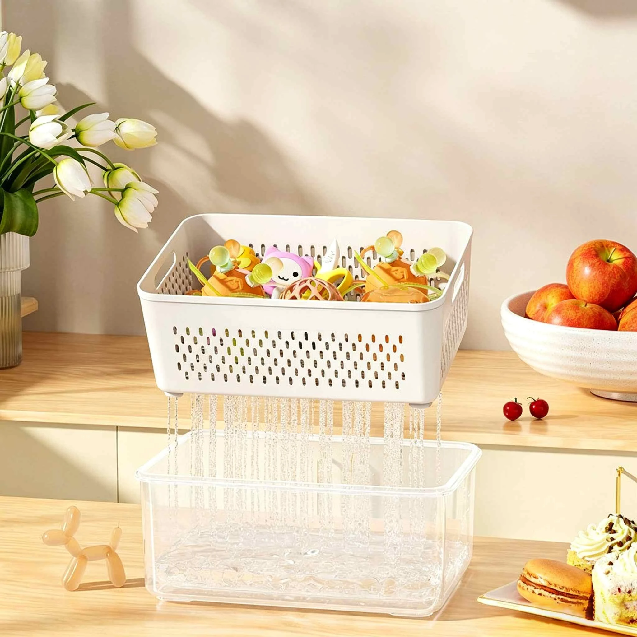 Caja de almacenamiento de pl&aacute;stico con escurridor y asa