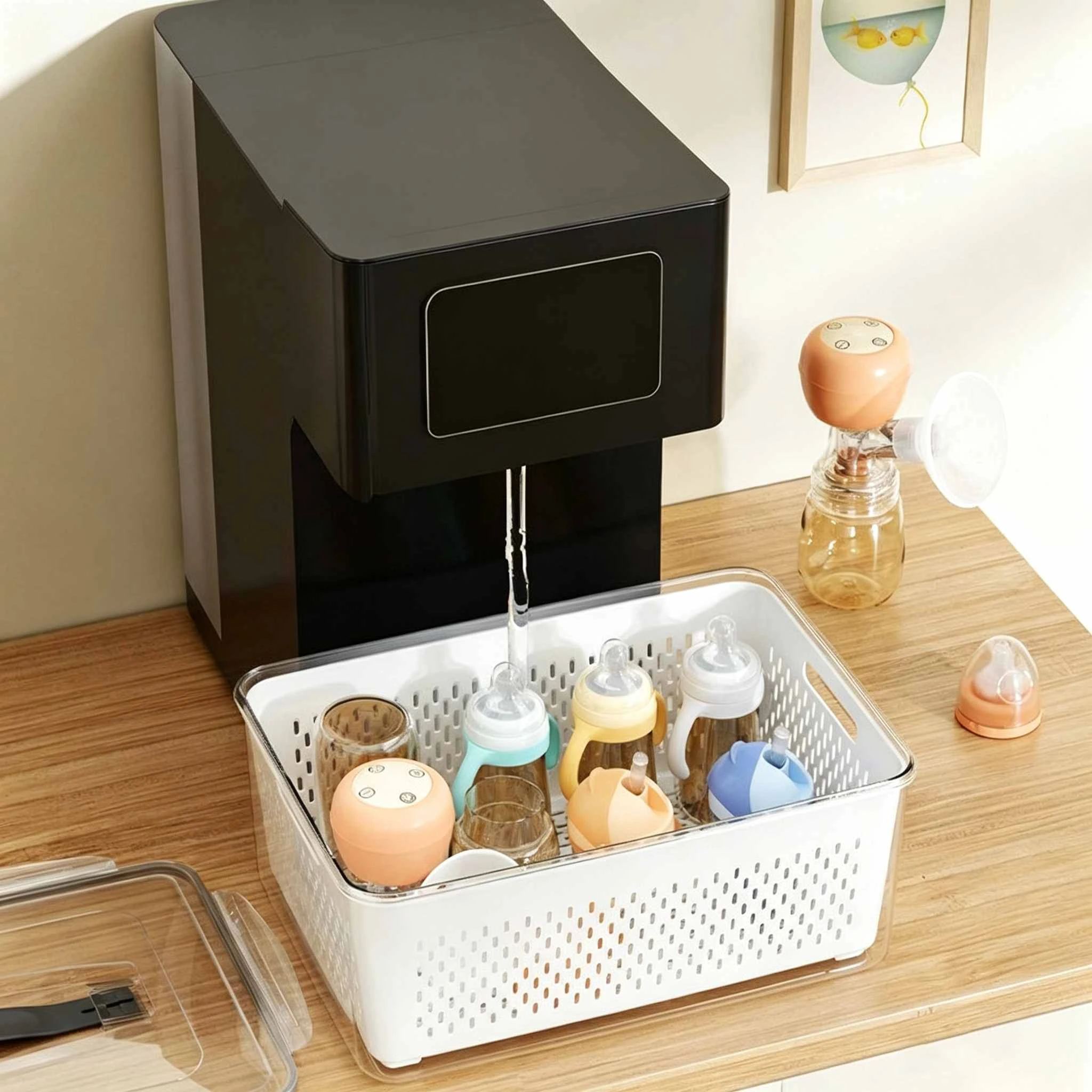 Caja de almacenamiento de pl&aacute;stico con escurridor y asa
